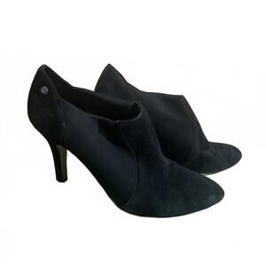 Anne Klein Black Suede Boot Size 8.5 Minimalist Chic Stretch Panel Stiletto Heel